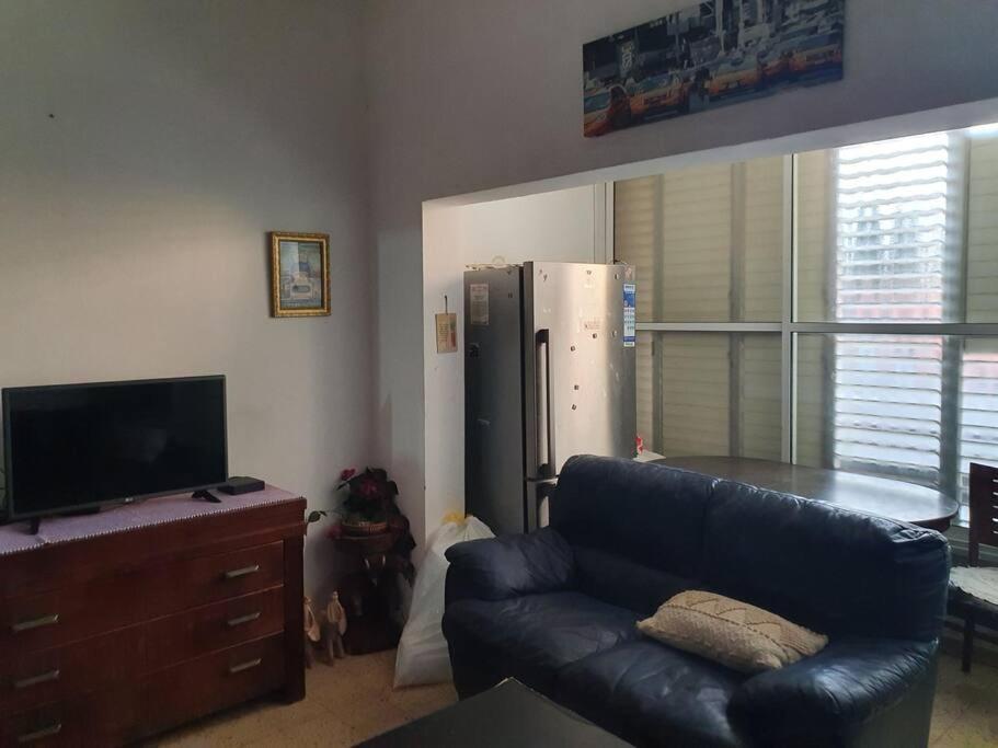 רחובות 2 Bedroom Apartment In Batiya Makov Shared Rooms מראה חיצוני תמונה